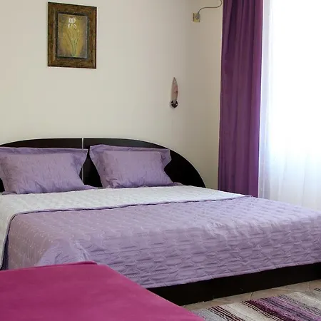 Vlasta Family رافدا