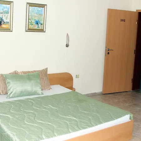 Vlasta Family Otel Ravda