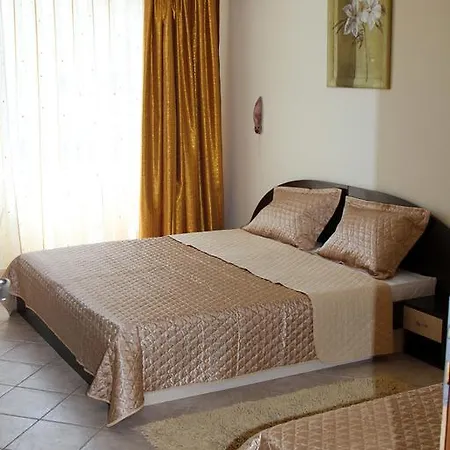 Vlasta Family Otel 2*
